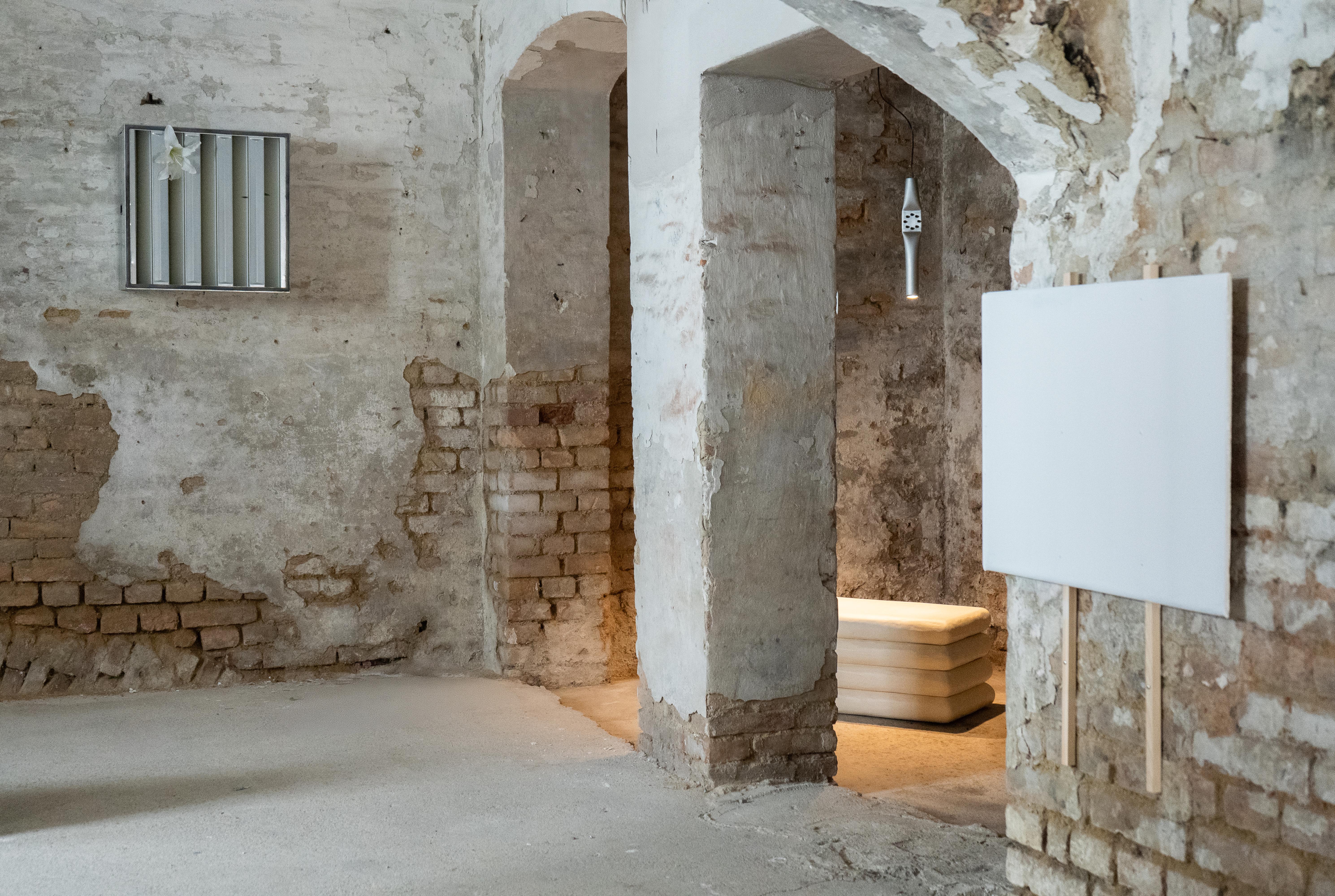 Institute for Postnatural Studies, project: ALL SURFACES CLEAN AT ALL TIMES (fig. 1)