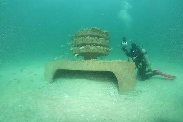 Institute for Postnatural Studies, project: L'Ocea Parla: Critical Cartography of Underwater Barcelona (fig. 3)